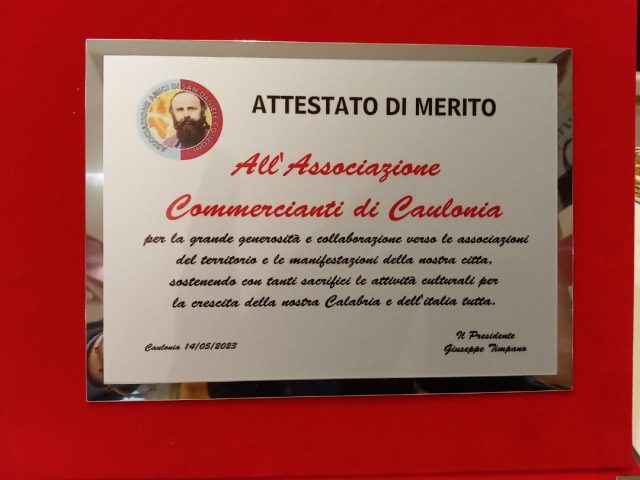 Ringraziamo l'Associazione Amici di San Daniele Comboni per l'Attestato di Merito consegnatoci in occasione della festa della mamma. Tale riconoscimento conferma lo spirito di collaborazione e proficuo lavoro che accomuna tutti gli associati in sinergia con il territorio.